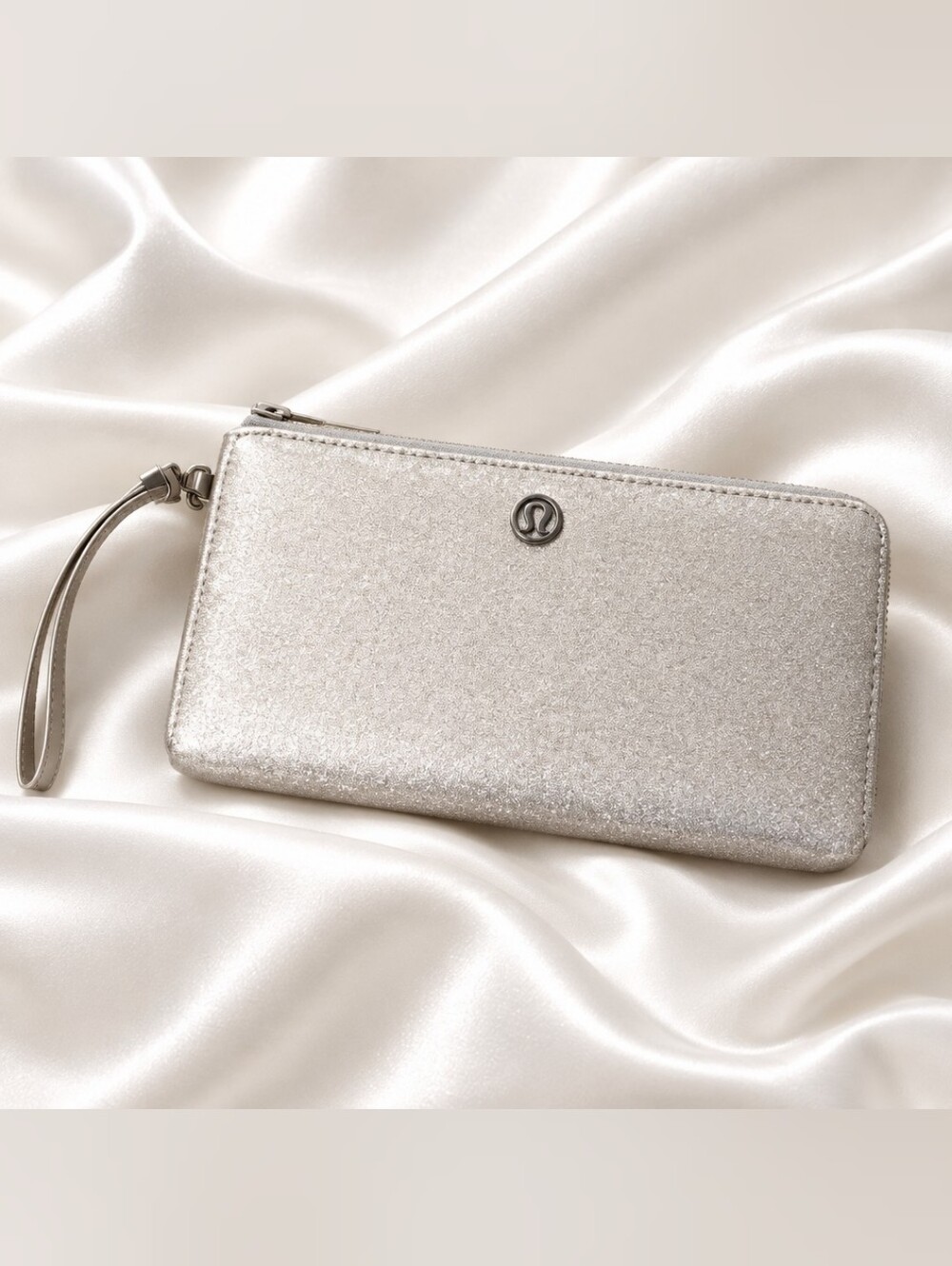 lululemon athletica Metallic Silver Wristlet Wallet